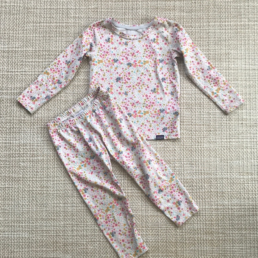 Patagonia Base Layer Set (size 3T)